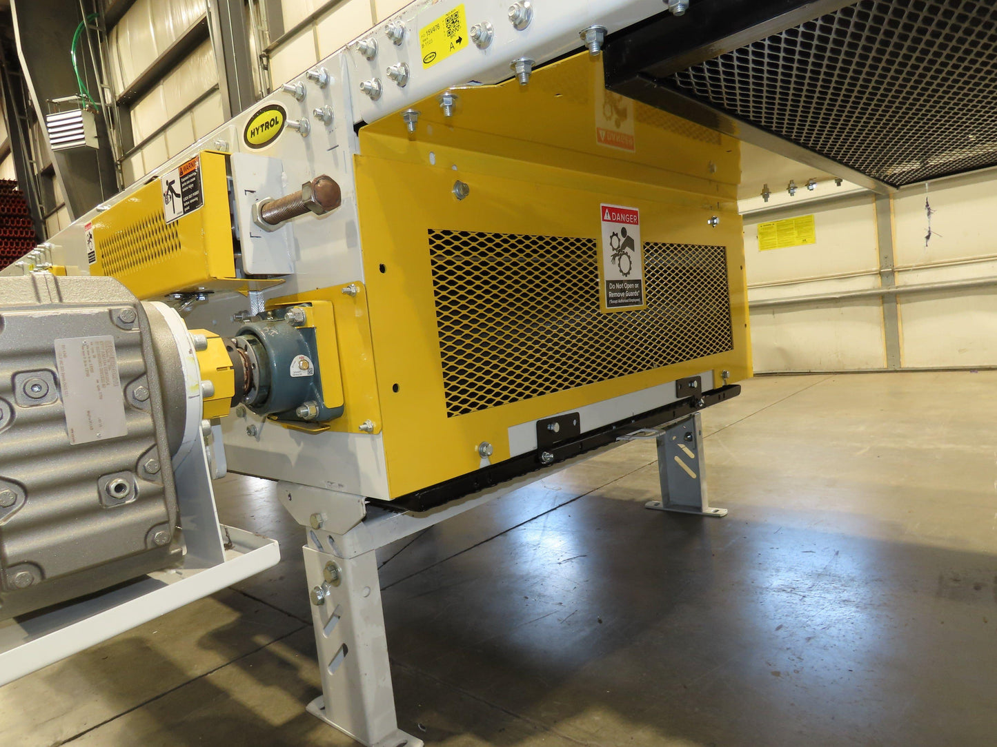 Hytrol BPC 43"x 30' 6" Slide Bed Conveyor Parcel Belt 5Hp 3PH Center Drive 98fpm