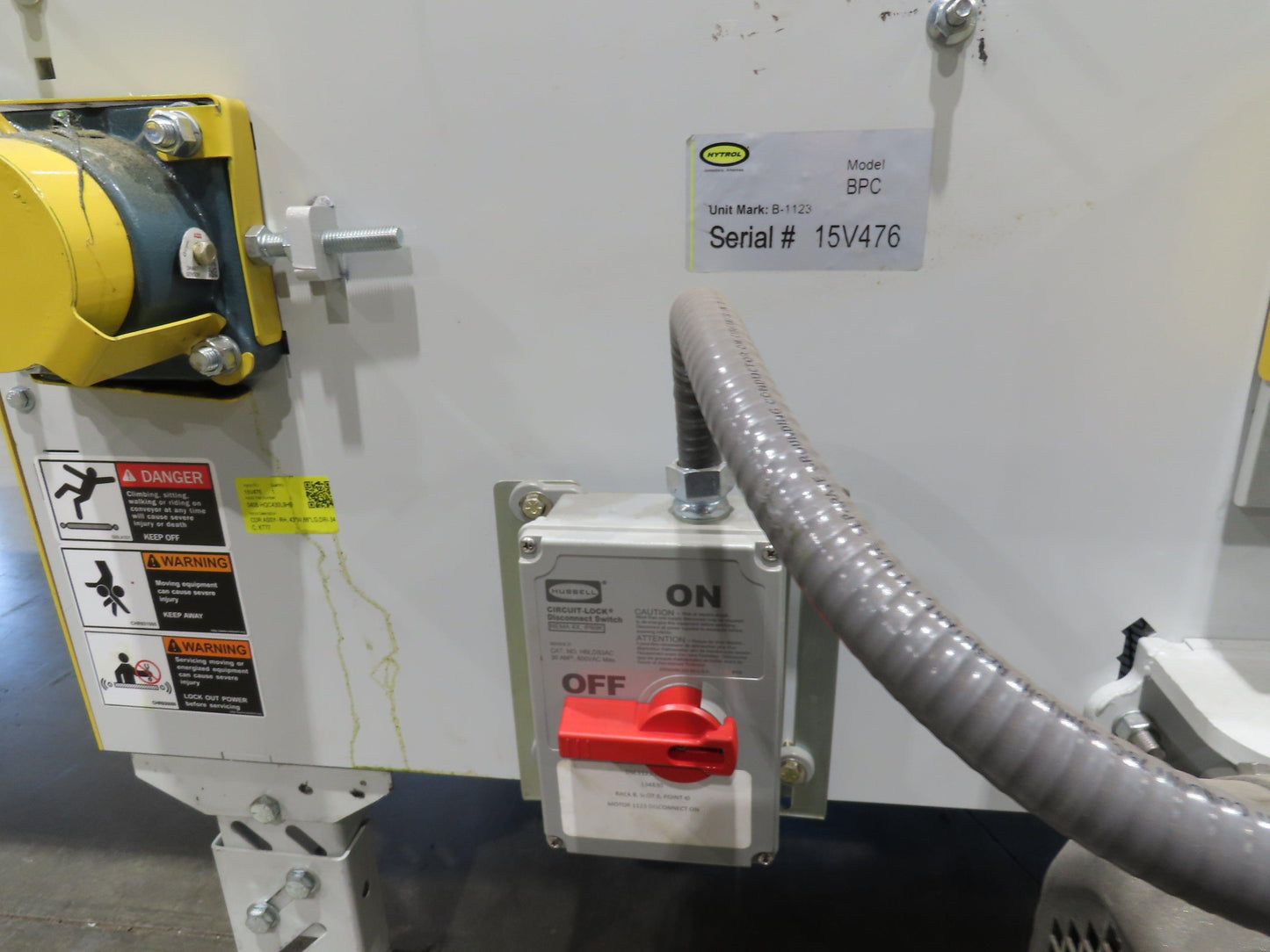 Hytrol BPC 43"x 30' 6" Slide Bed Conveyor Parcel Belt 5Hp 3PH Center Drive 98fpm