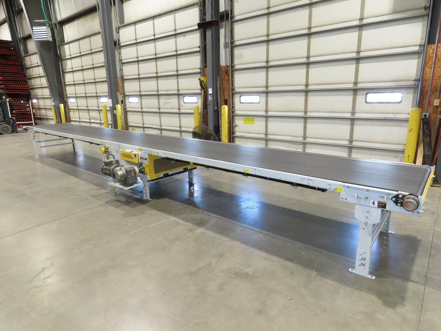 Hytrol BPC 43"x 30' 6" Slide Bed Conveyor Parcel Belt 5Hp 3PH Center Drive 98fpm