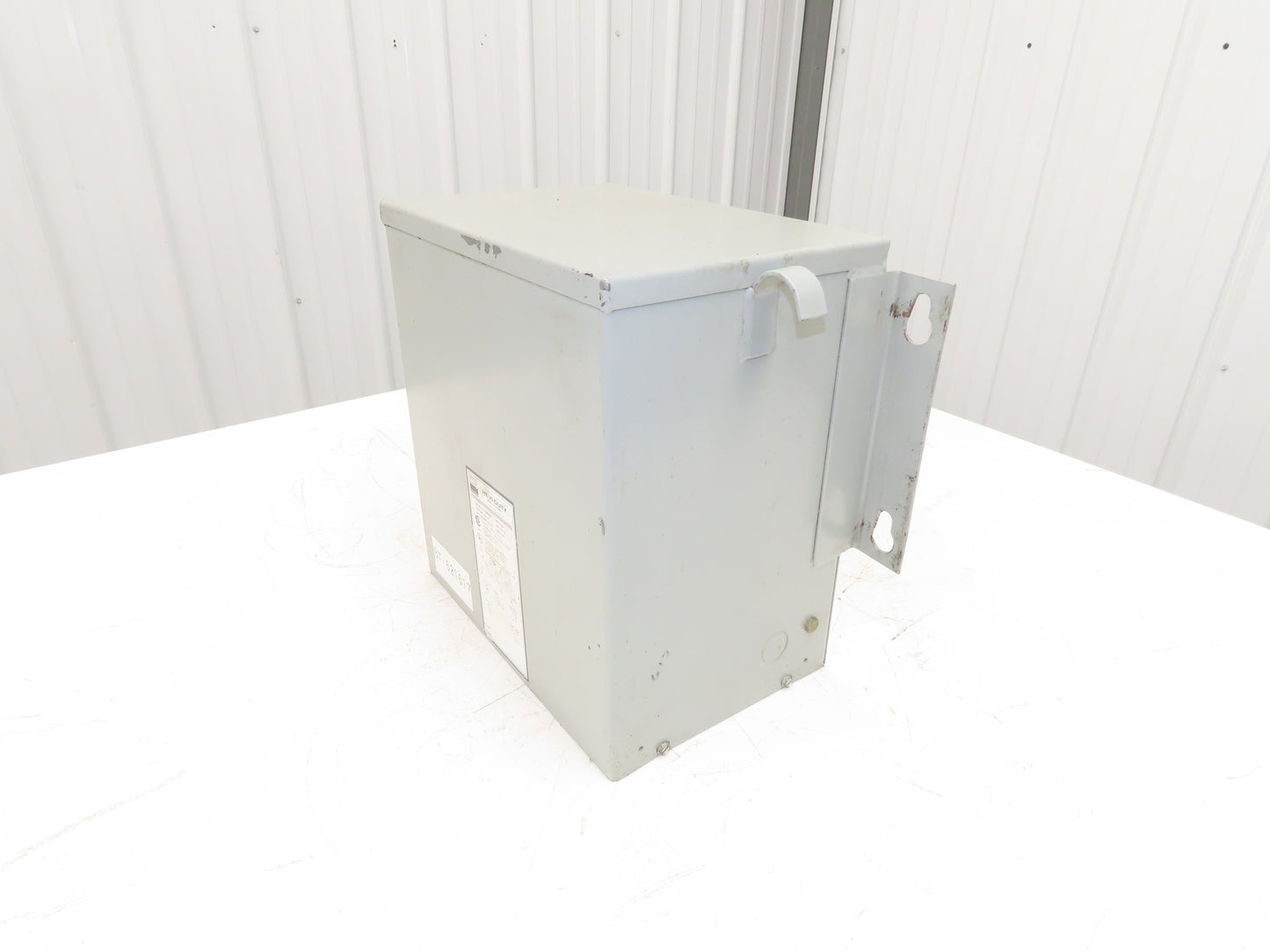 Sola Hevi-Duty HT1F6AS Step-Down Transformer 6Kva 480V Delta 3PH - 208Y/120V
