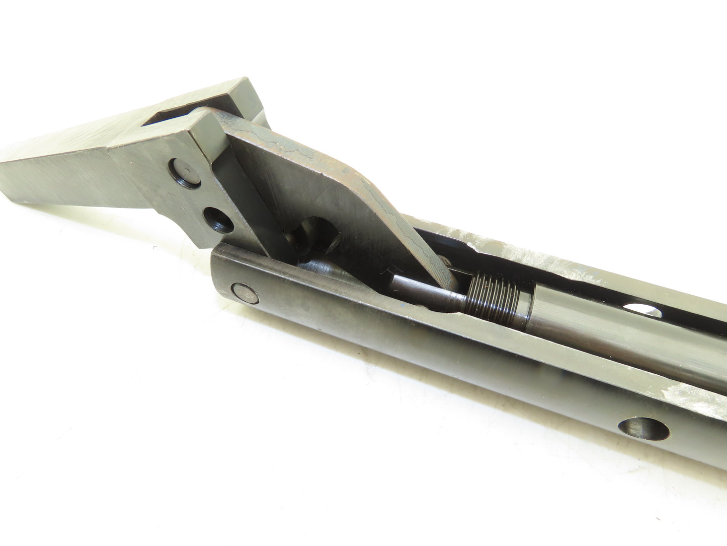 De-Sta-Co 690-1MB Straight Line Action Clamp with Base