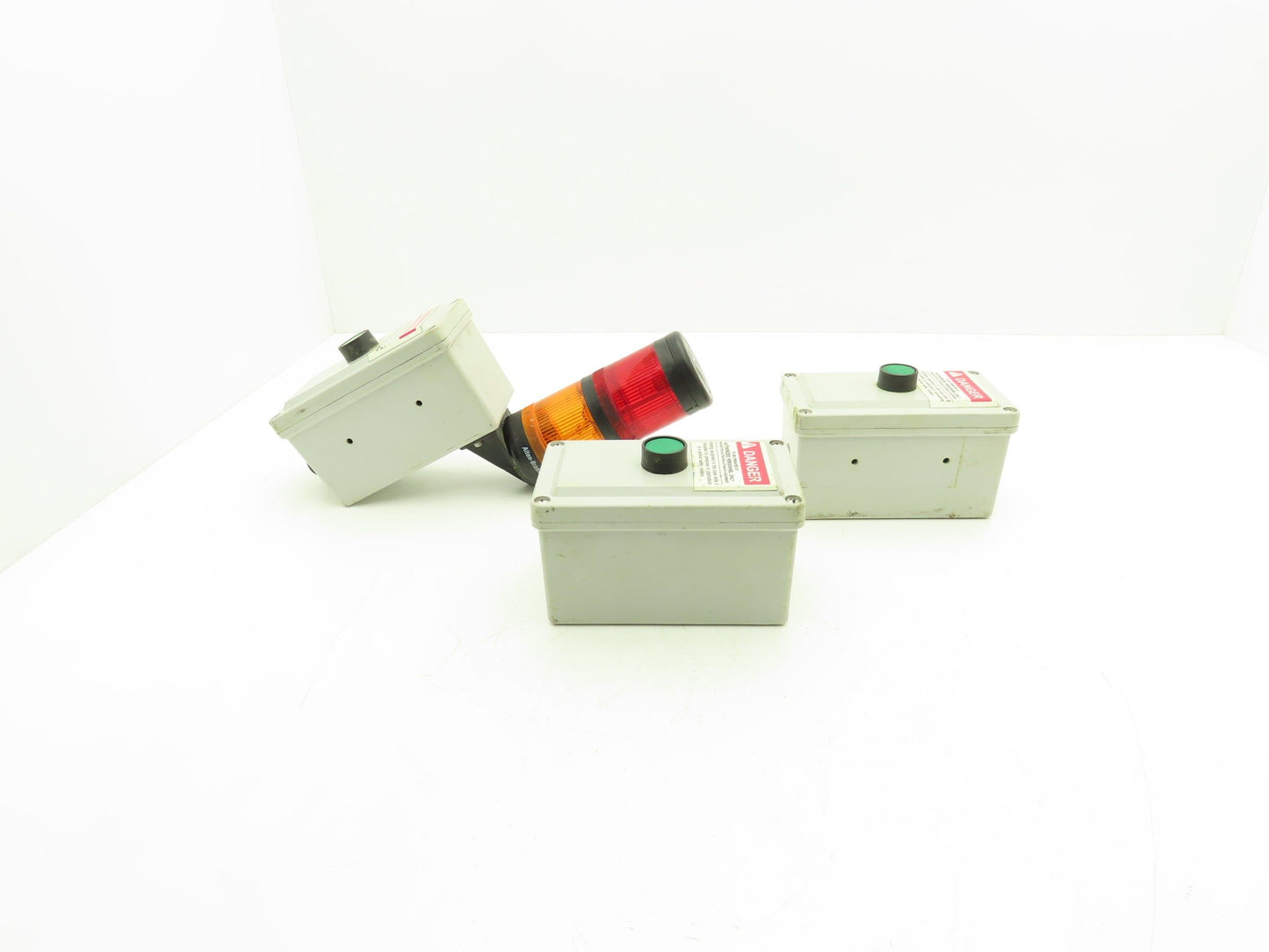 Allen Bradley 855T BVM Single Pushbutton 1 Stack Light Tower Activation Lot of 3