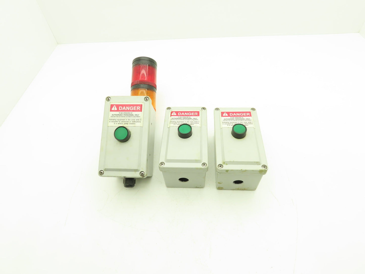Allen Bradley 855T BVM Single Pushbutton 1 Stack Light Tower Activation Lot of 3