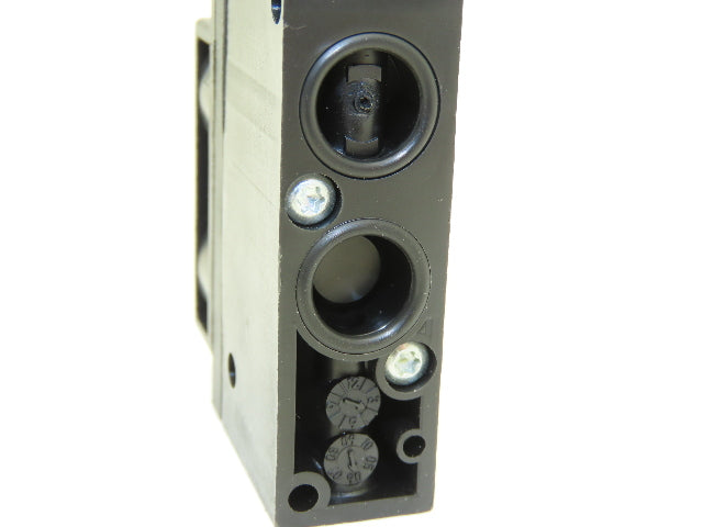 Burkert 00132483 Pneumatic Air Valve 2-8bar 24vdc G1/8 Manifold Mount