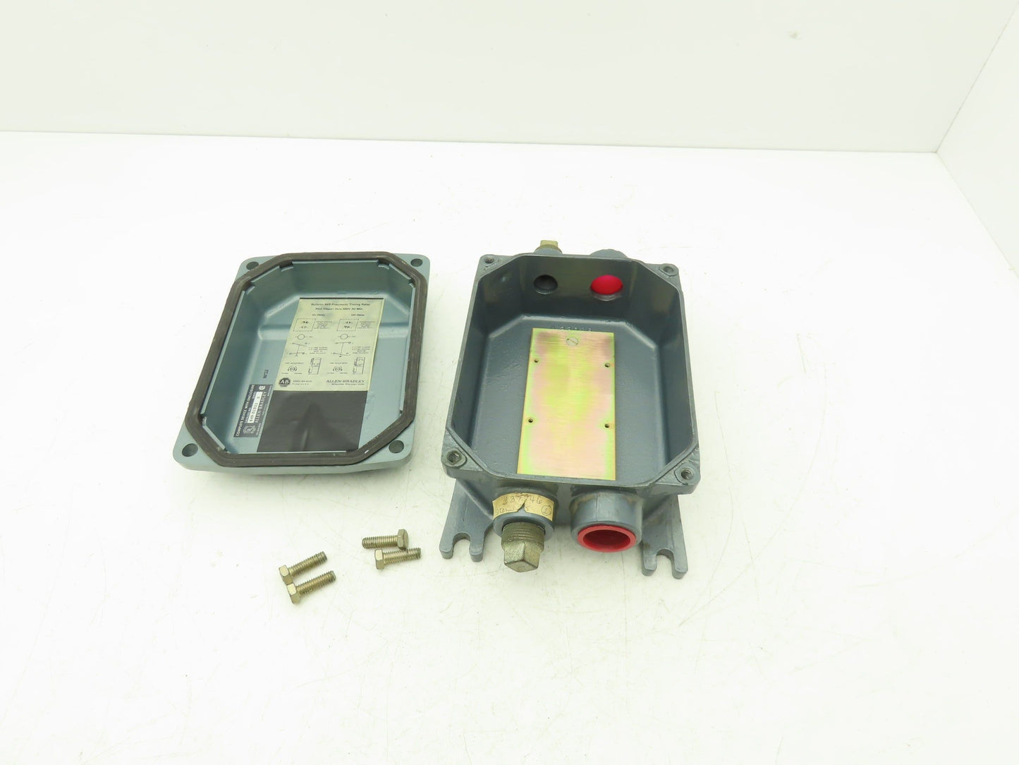 Allen Bradley 849-ZCD33 Hazardous Location Enclosure 6x8x4" Enclosure only