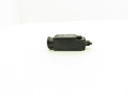 Telemecanique XCK P102H7 Limit Switch Roller Plunger 240vac 3A
