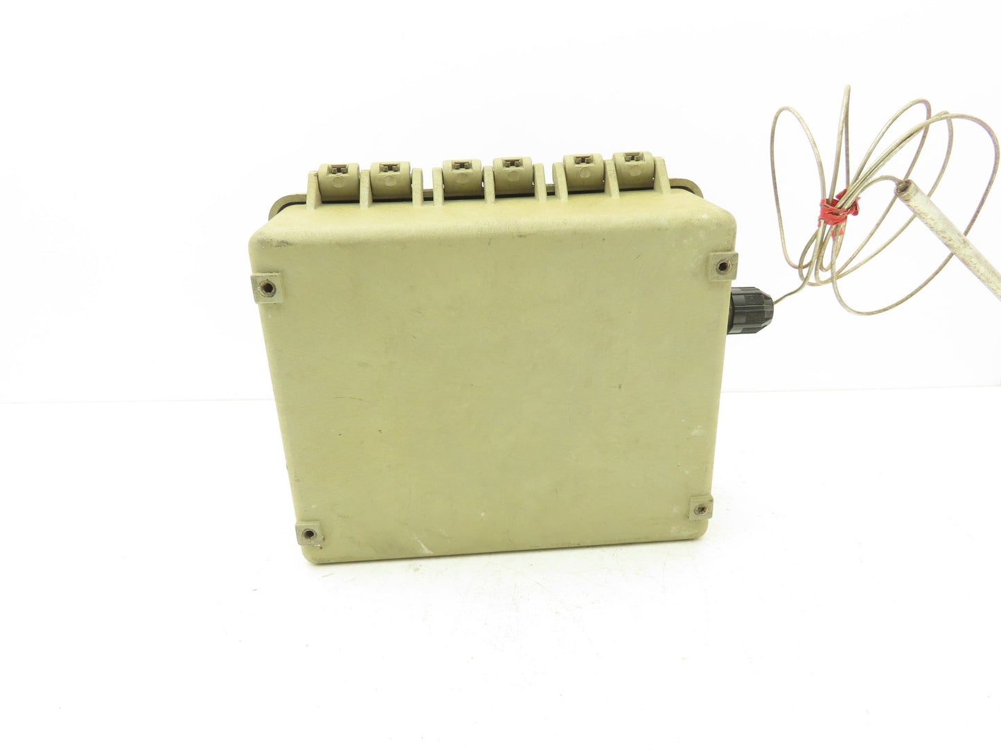 United Electric Controls Co E55S Temperature Controller Relay Unit W/Temp Probe