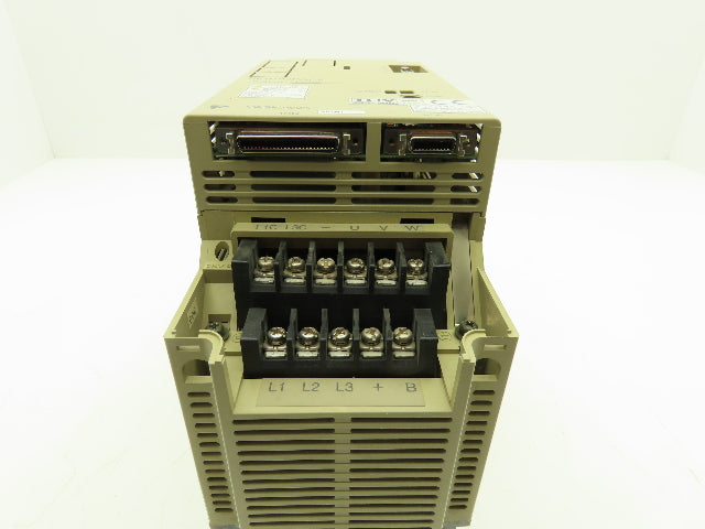 Yaskawa SGDB-10VD Servopack Servo Amplifier 200-230V 3ph In 0-230V 3ph Out