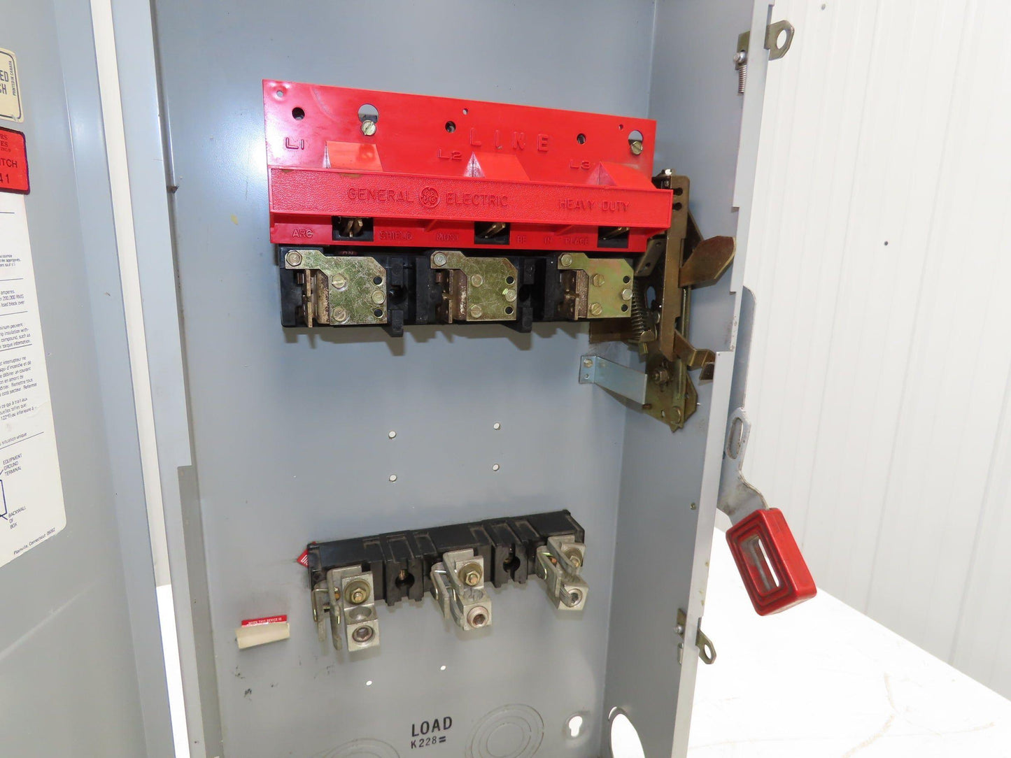 General Electric TH3364 Fusible Safety Disconnect Switch 200A 600V 3Ph 150Hp
