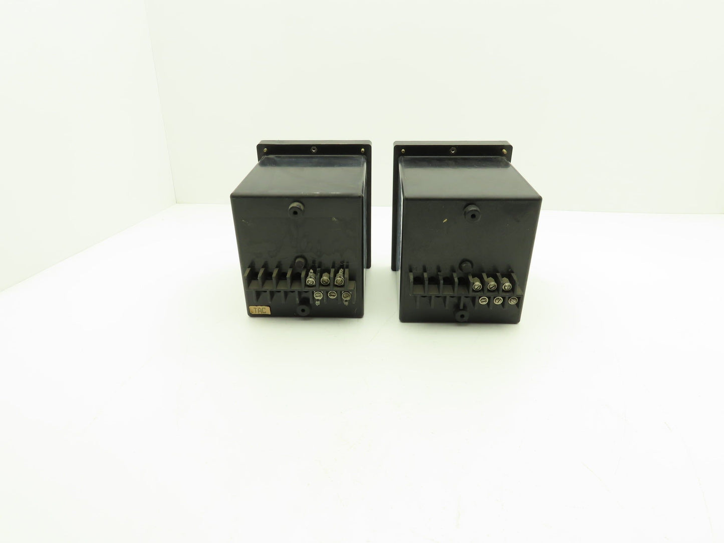 GE 12HFC21B1A Instantaneous Overcurrent Relay 50/60Hz 0.5-4.0 Amperes Lot of 2