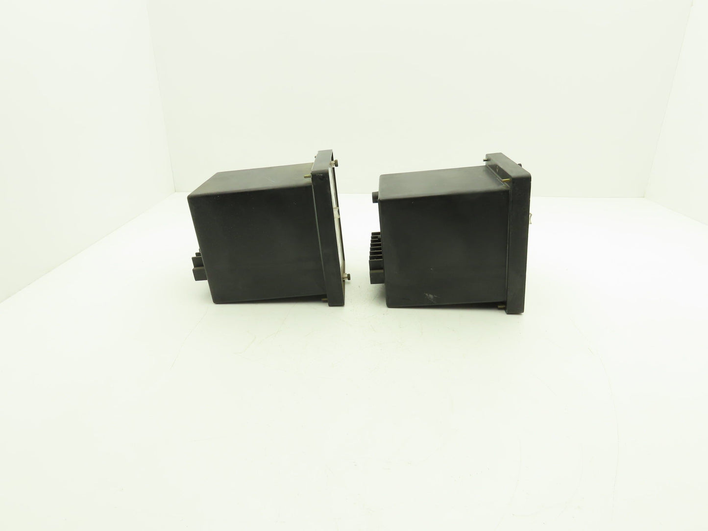 GE 12HFC11B1A Instantaneous Overcurrent Relay 50/60Hz 0.5-4.0 Amperes Lot of 2