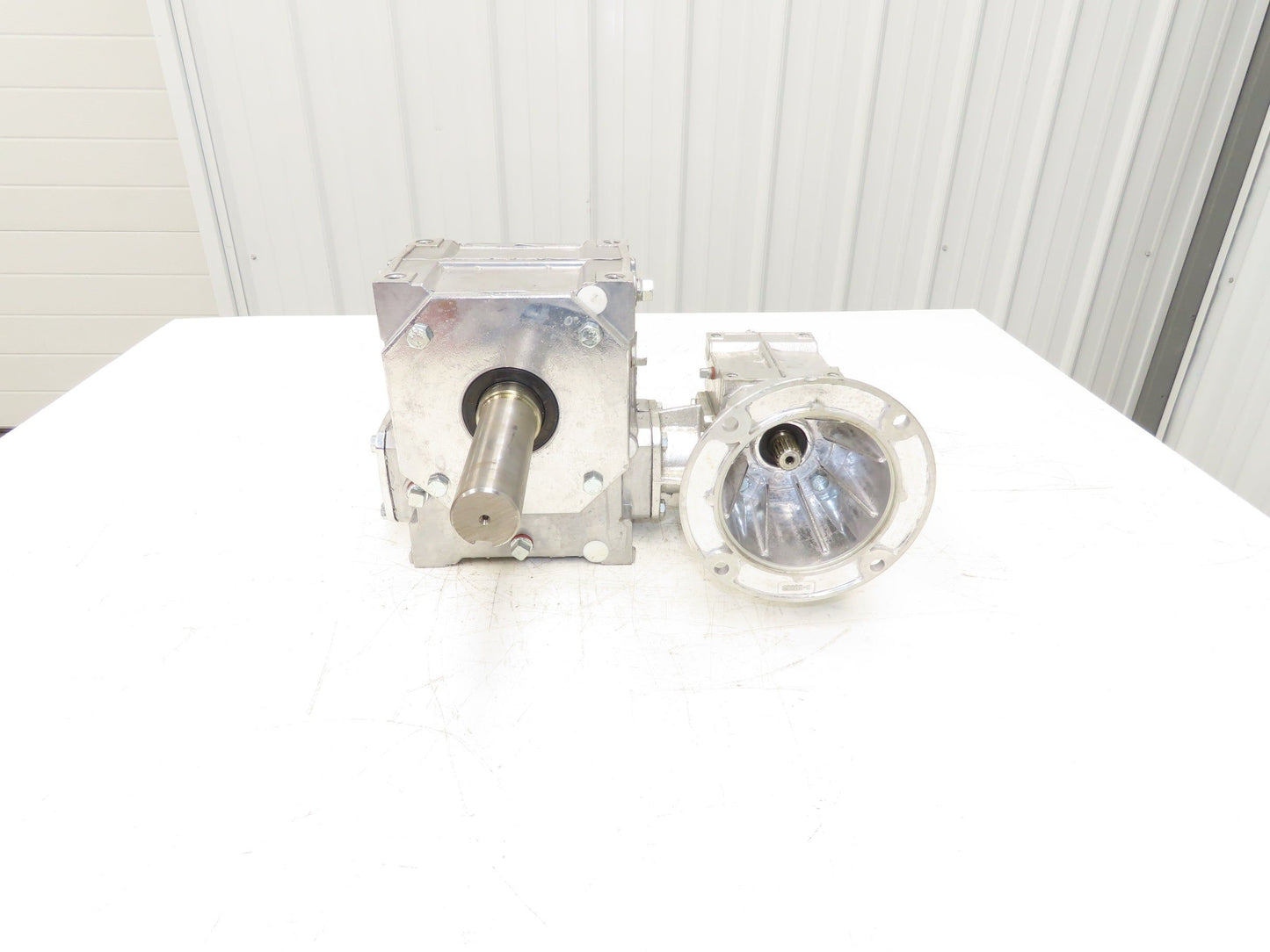 Electra Gear D30MC5600R7/FX0001 Double Reduction Gearbox 600:1 Ratio 2.9rpm 56C