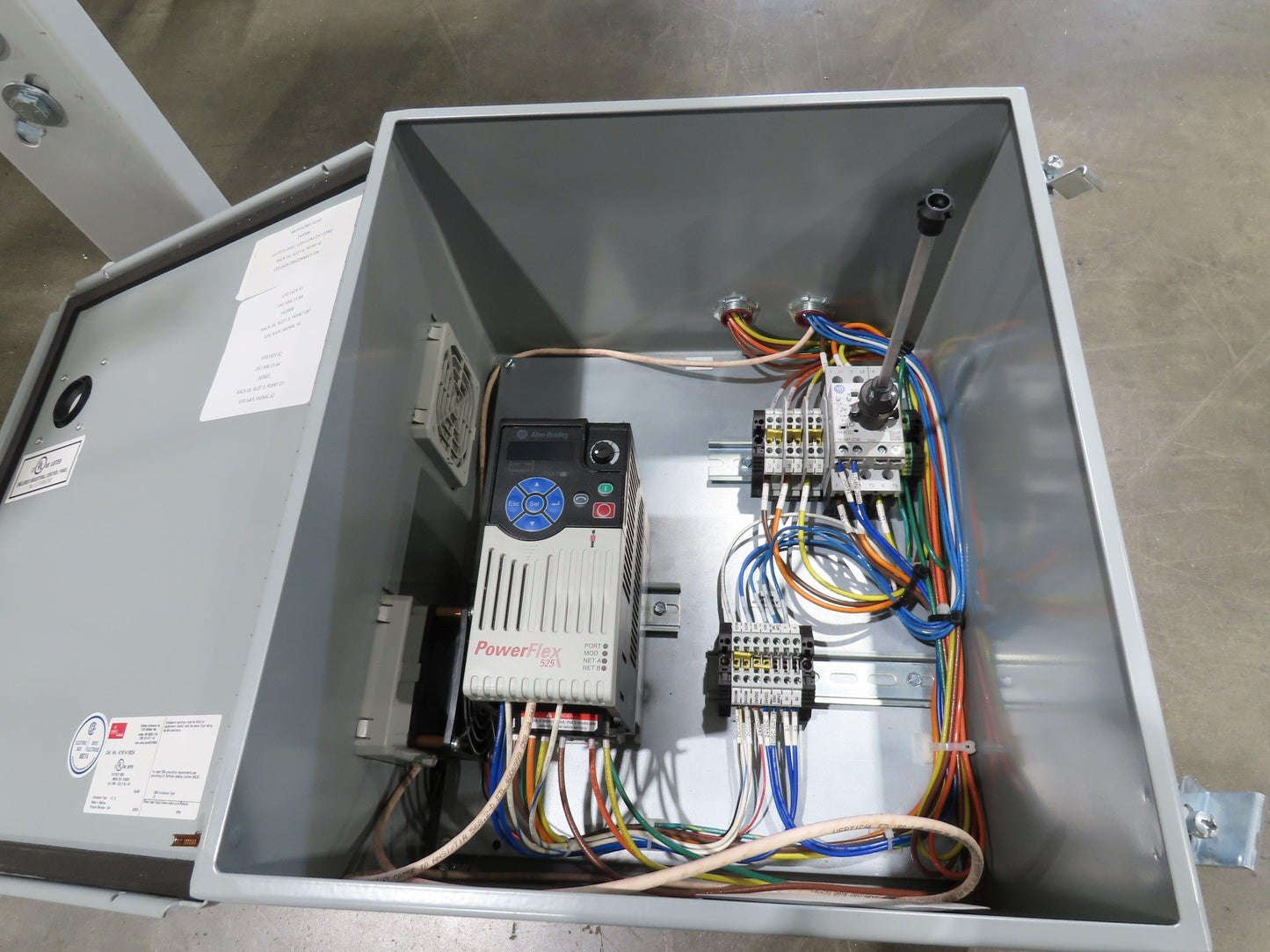 Hytrol HSS 37"x 40' 6" Slider Bed Conveyor 35" Belt 3Hp 3PH Center Drive 127fpm