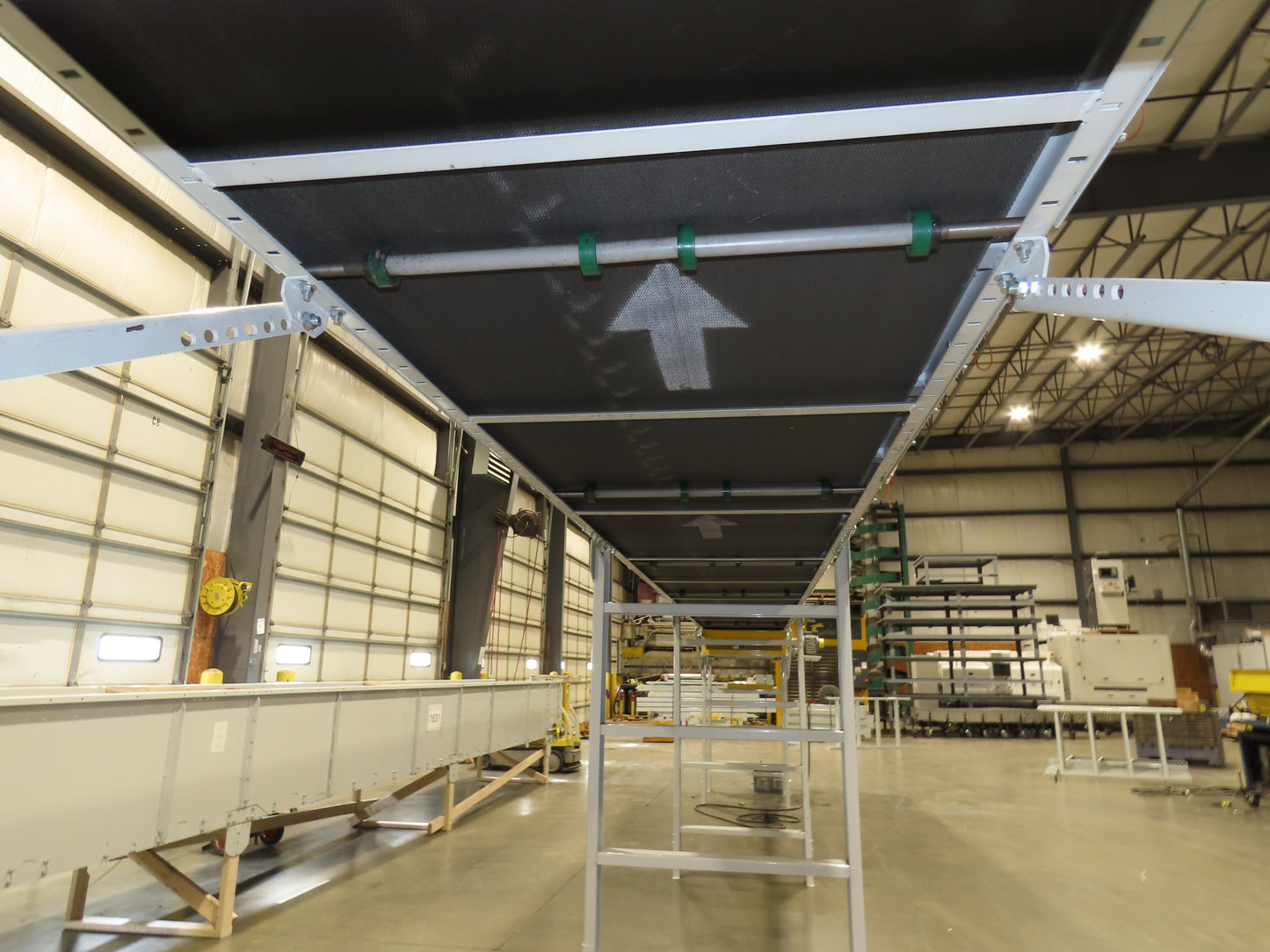 Hytrol HSS 37"x 40' 6" Slider Bed Conveyor 35" Belt 3Hp 3PH Center Drive 127fpm