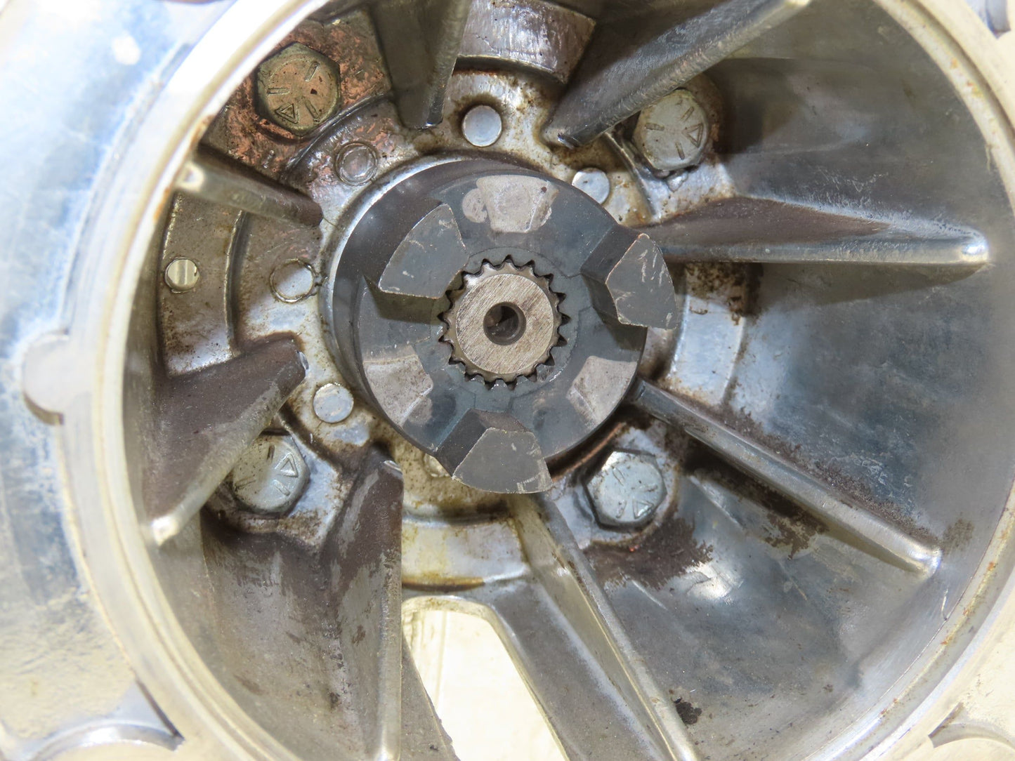 Electra Grove Gear 26AC1415L/FX0004 826 Gearbox 15:1 Ratio 116rpm 56C 140TC LH