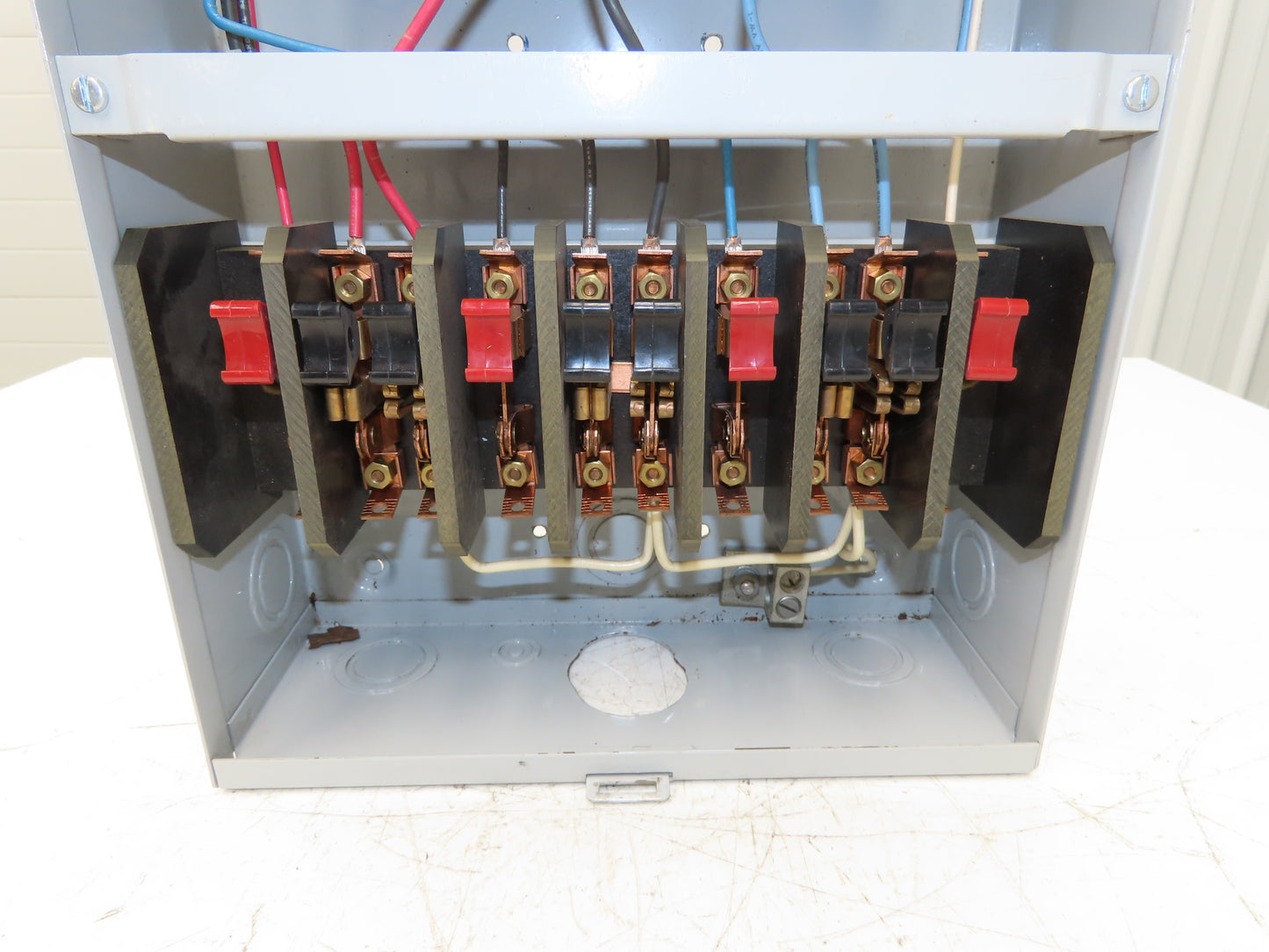 Meter Devices Co. 602U3040C13-127 Meter Socket 30A 3Ph 600V 4 Wire 13 Terminal