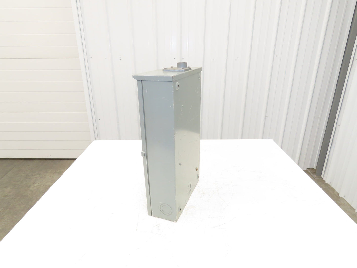 Landis Gyr 602U3040C13-127 Meter Socket 30A 3Ph 600V 4 Wire 13 Terminal
