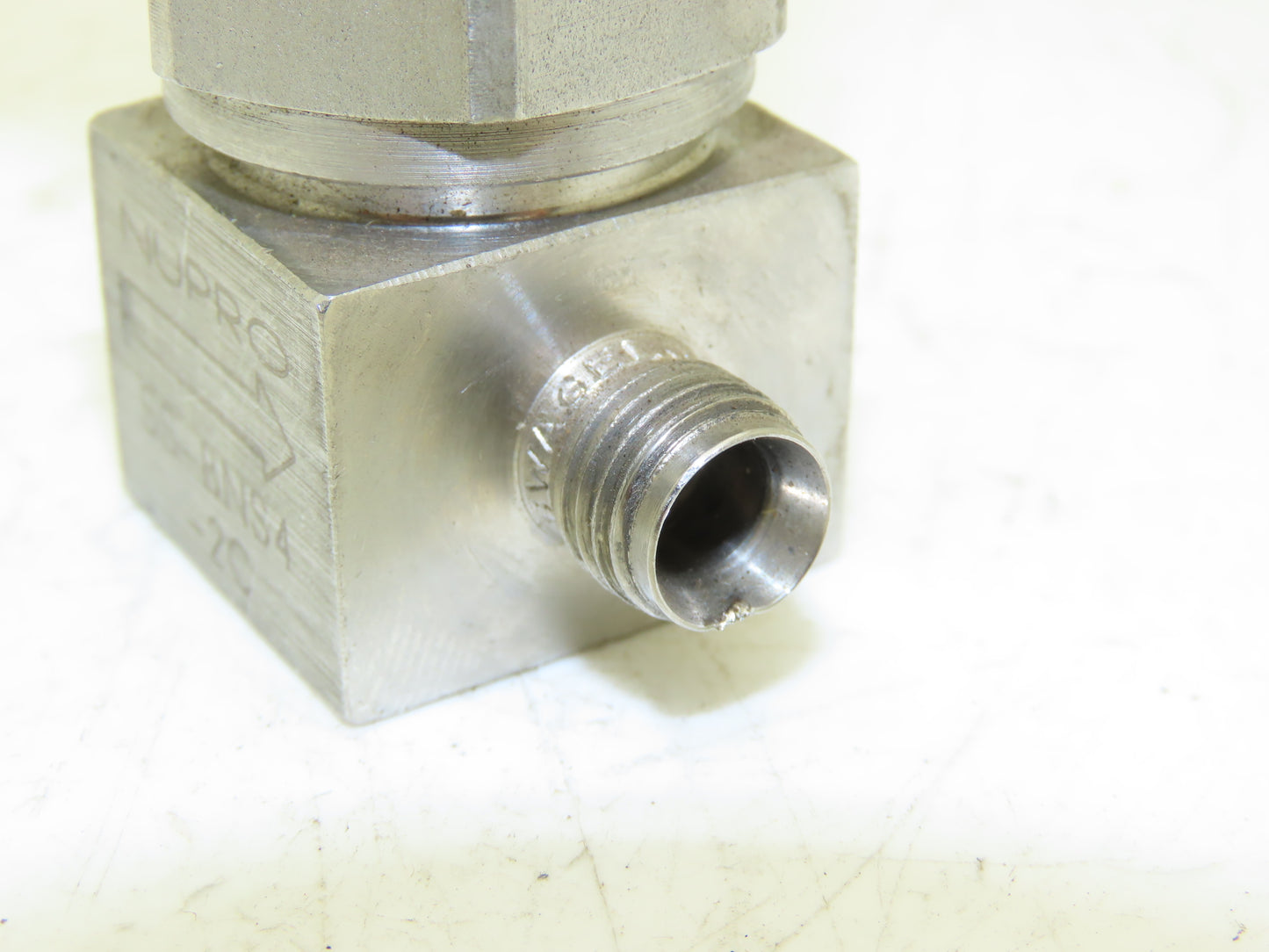 Nupro Swagelok SS-BNS4-2C Pneumatic Bellows-Sealed Valve 1/4" Stainless