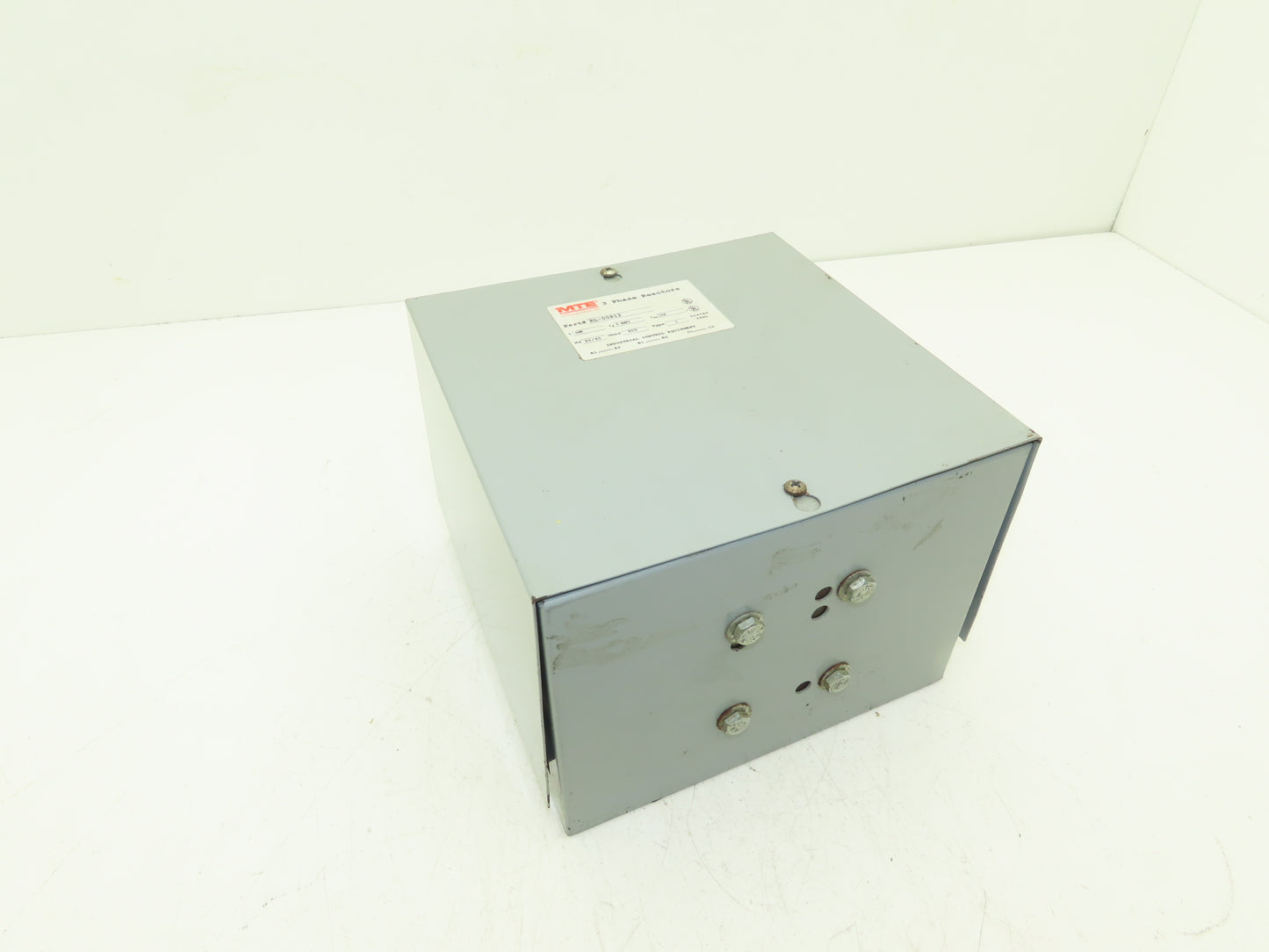 MTE RL-00812 Line Reactor 3.0mH 8A 600VAC 3PH Type 1 Enclosure