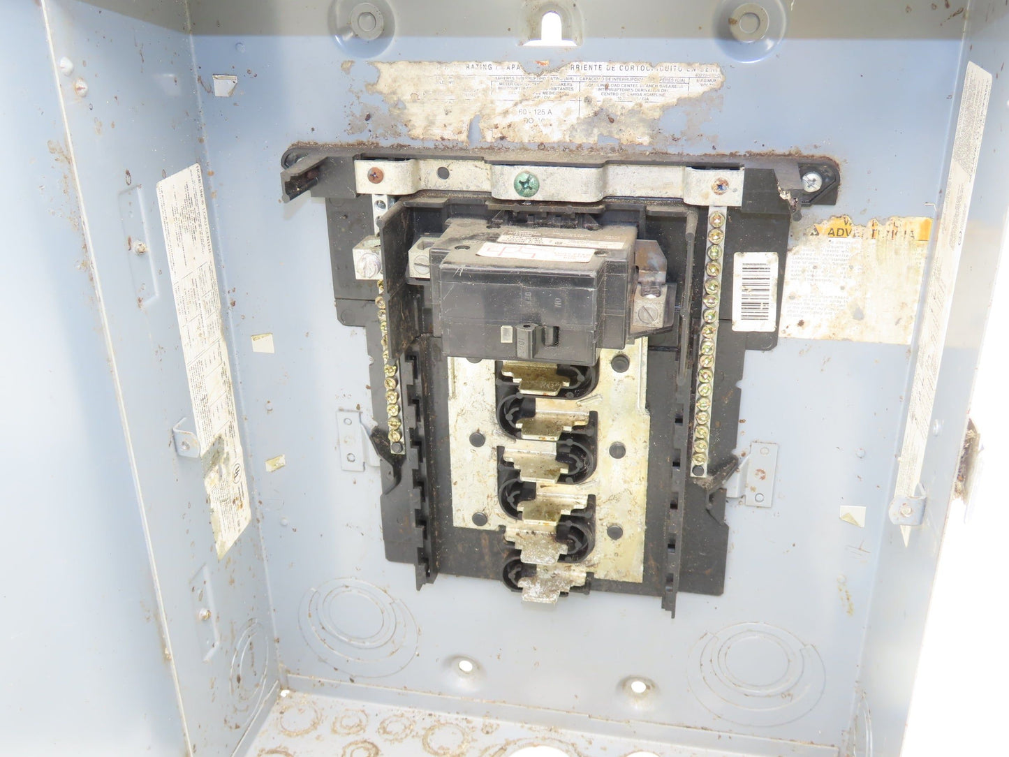 Square D HOM1224M100PRB Homeline Panelboard Load Center  100A 1Ph