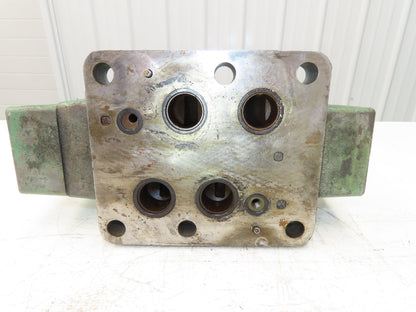 Vickers DG4S4 016C 50 Directional Solenoid Valve 115V CETOP 10 Base