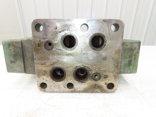 Vickers DG4S4 016C 50 Directional Solenoid Valve 115V CETOP 10 Base