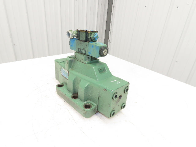 Vickers DG4V-3-6C-M-FW-B6-60 Directional Solenoid Valve 115V CETOP 10 Base