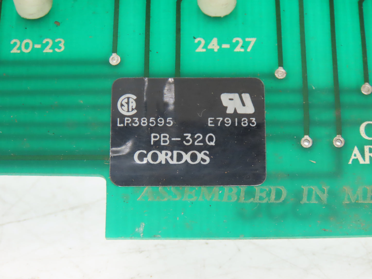 Gordos Arkansas PB-32Q Circuit Board with 8 IDC5Q 4-Channel input Modules