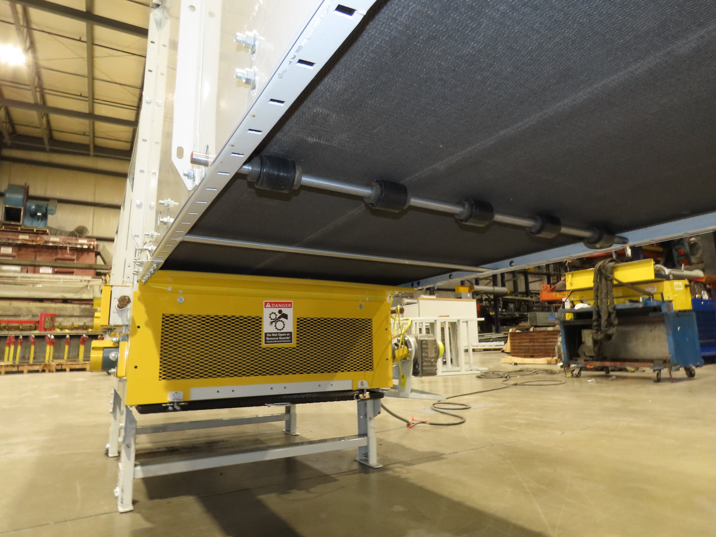 Hytrol BPC 43"x 43' Slider Bed Conveyor 41" Belt 3Hp 3PH Center Drive 159fpm