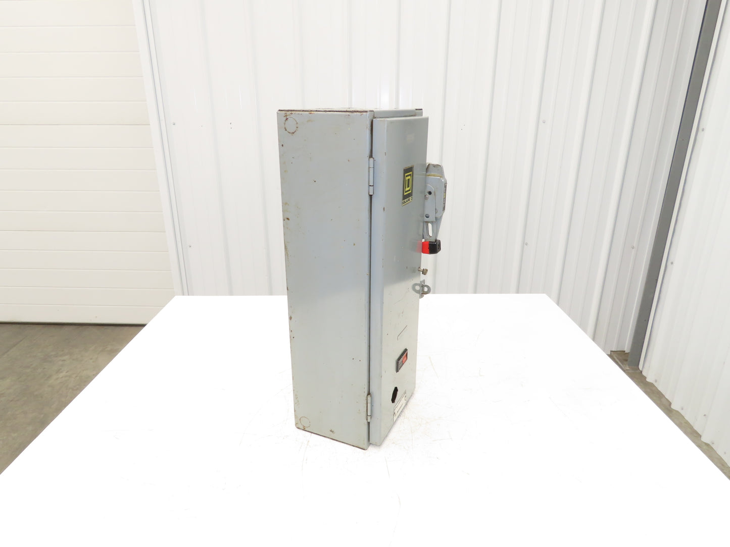 Square D 50061-514-01C Combination Starter Fusible 600V 3PH 5HP 480V Coil