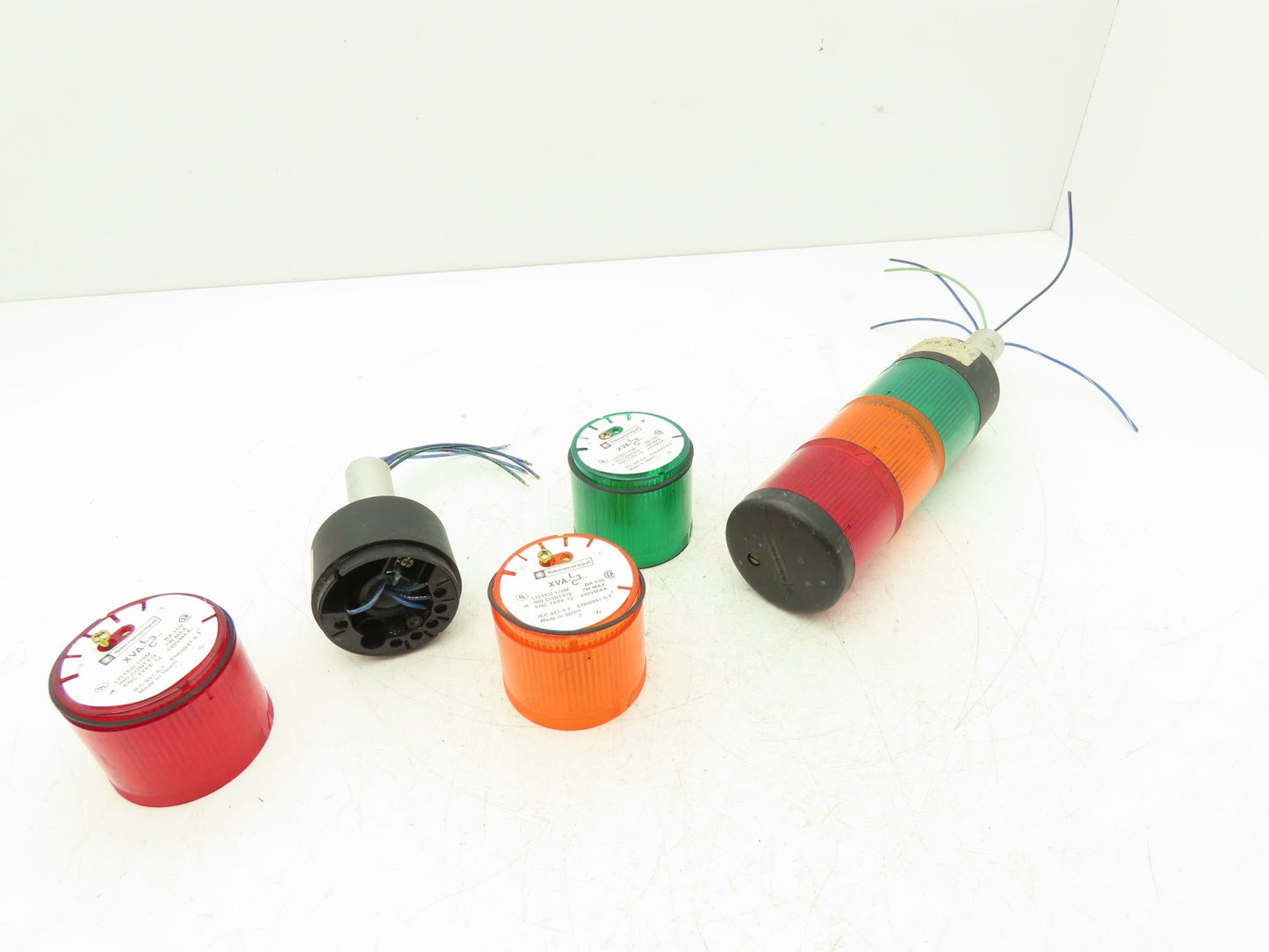 Telemecanique Stack Light Red/Amber/Green 24V Lot of 2