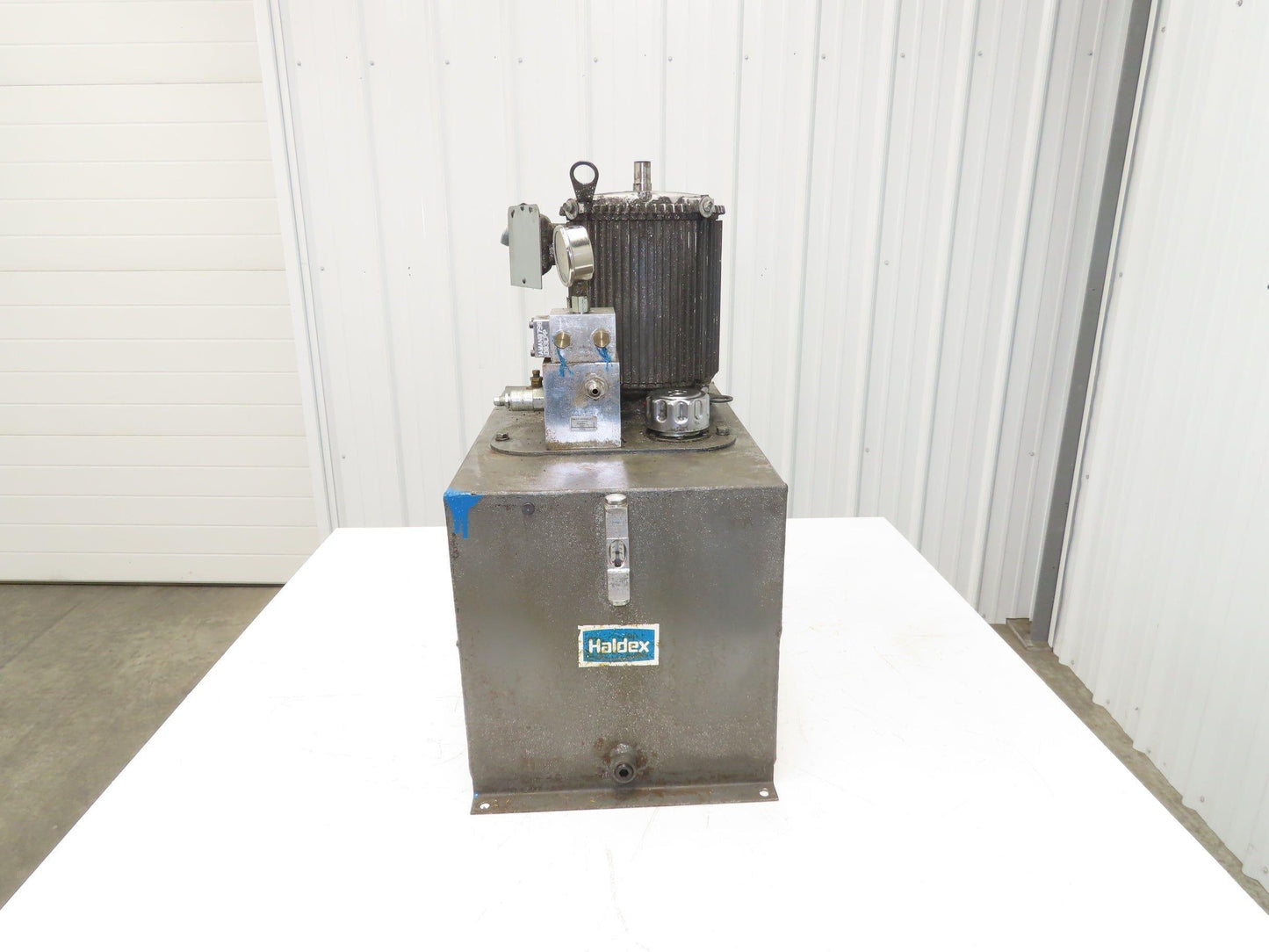 Haldex 6W632 Hydraulic Power Unit 15 Gal Tank 2.5gpm 3000psi 5Hp 230/460V 3PH