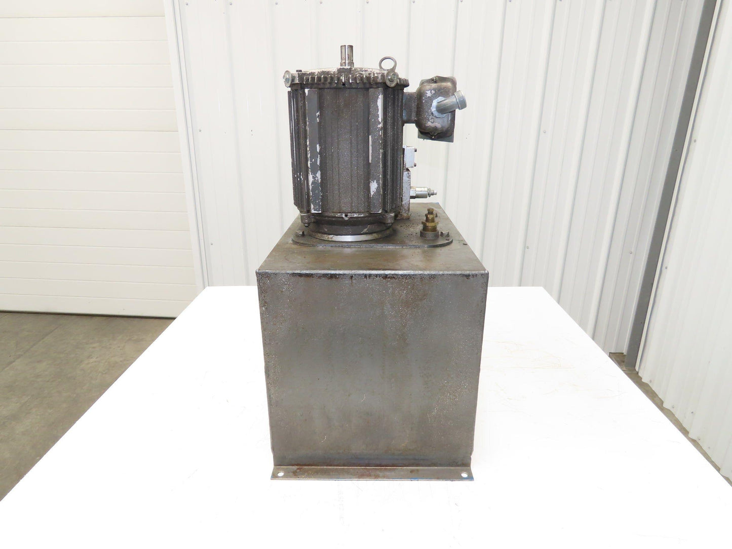 Haldex 6W632 Hydraulic Power Unit 15 Gal Tank 2.5gpm 3000psi 5Hp 230/460V 3PH