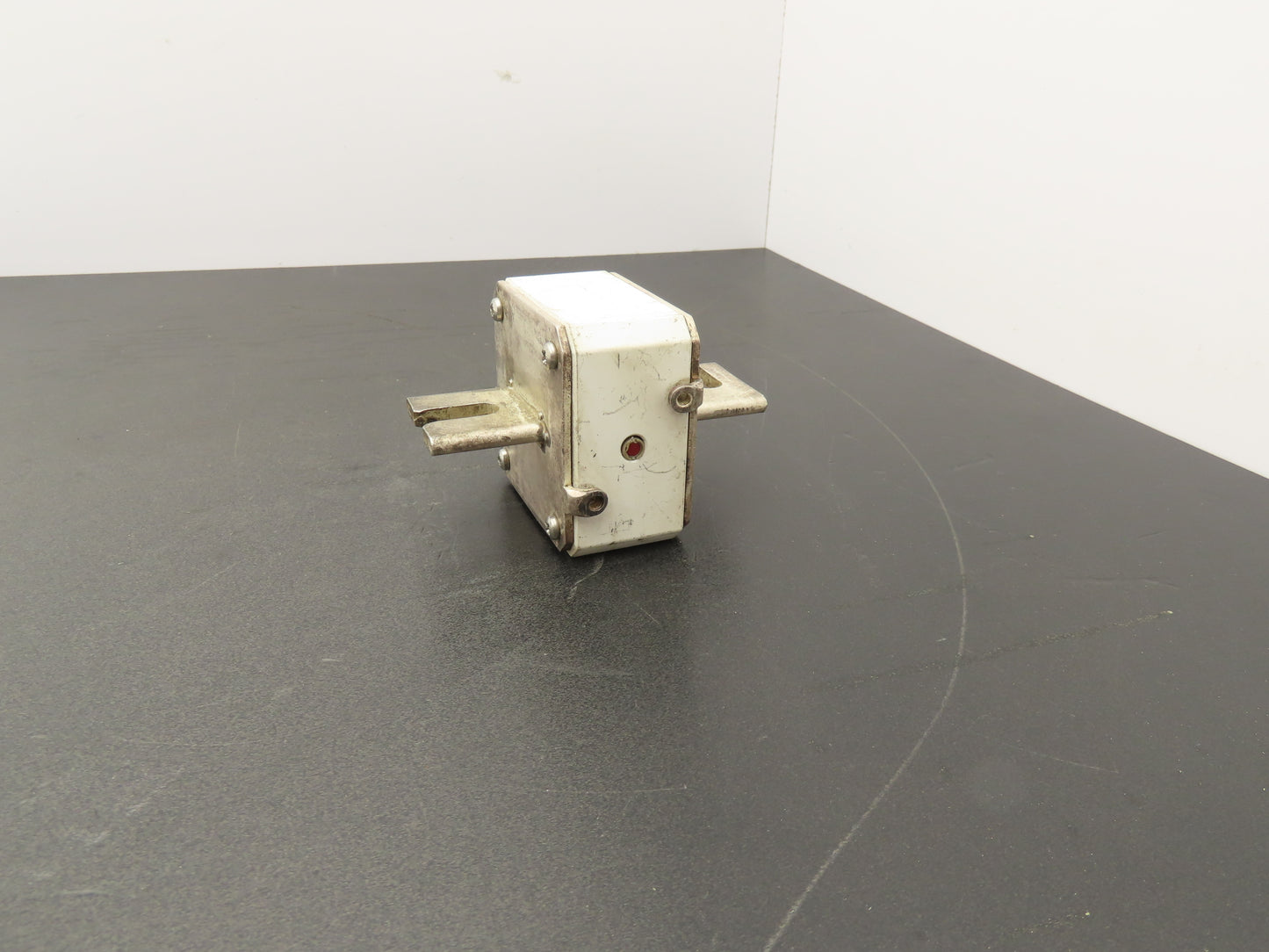 Mersen Ferraz Shawmut Q300256 Protistor Fuse High Speed 690VAC 1250A 33aR