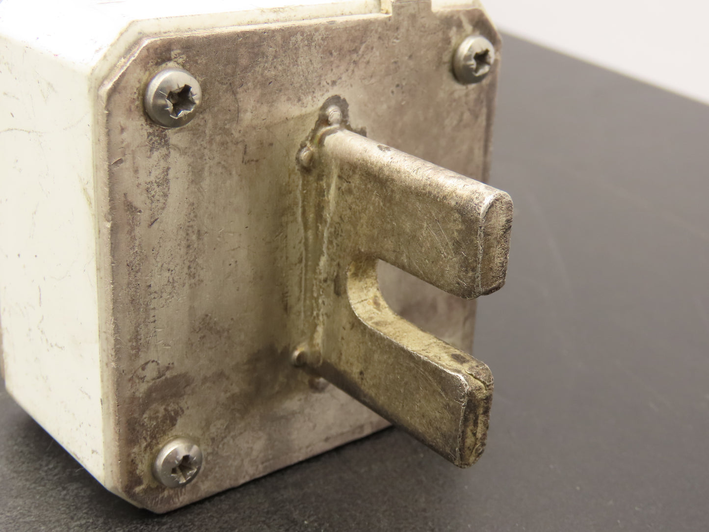 Mersen Ferraz Shawmut Q300256 Protistor Fuse High Speed 690VAC 1250A 33aR