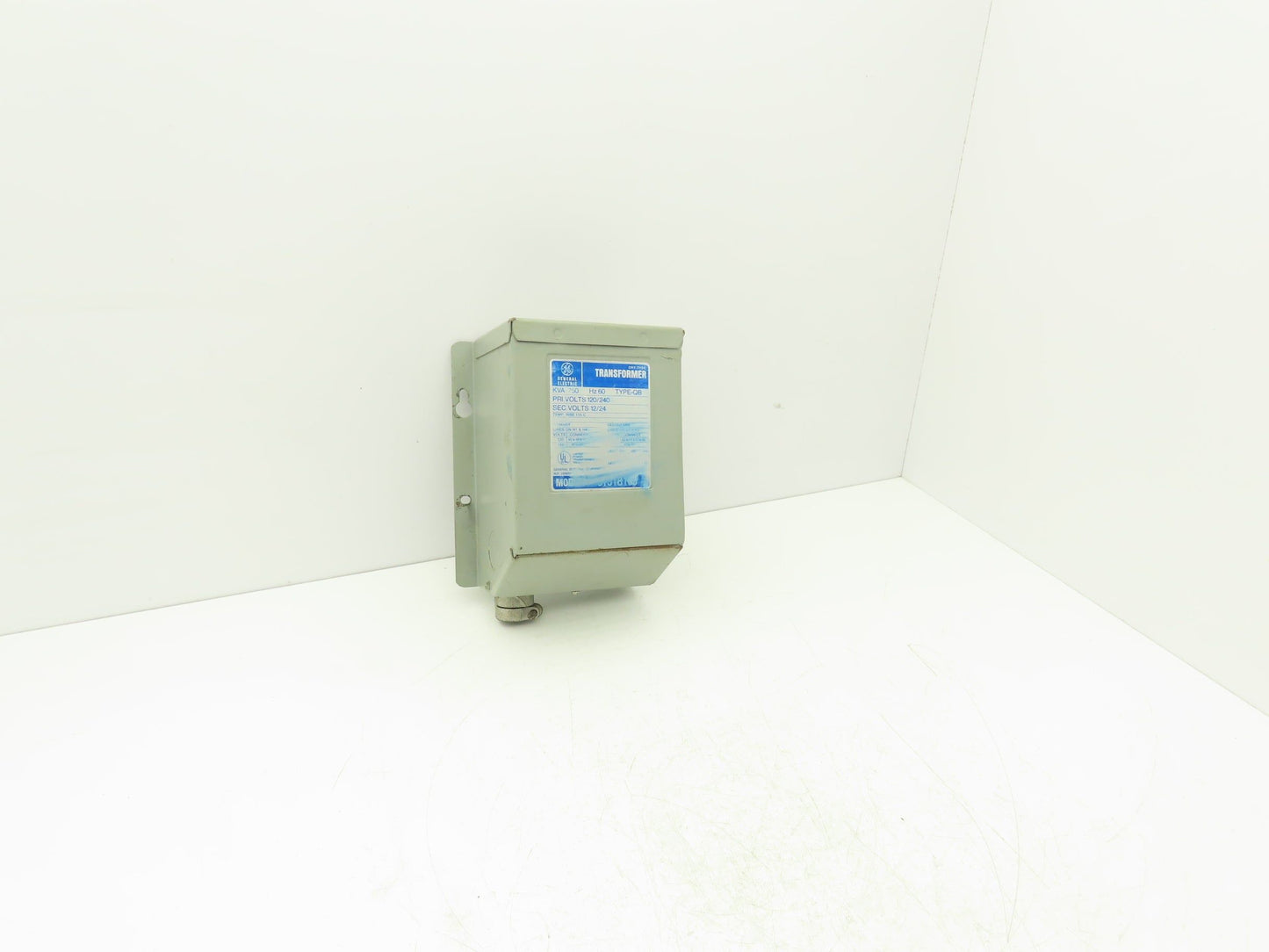 GE General Electric 9T51B109 Transformer .75kva 120/240V - 12/24V 1PH Type Q-B