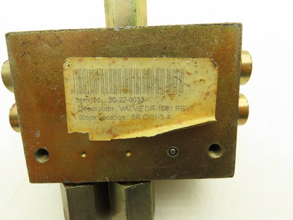 Malco B1000 Lubricator Valve Block 1/4"NPT  Lot of 2