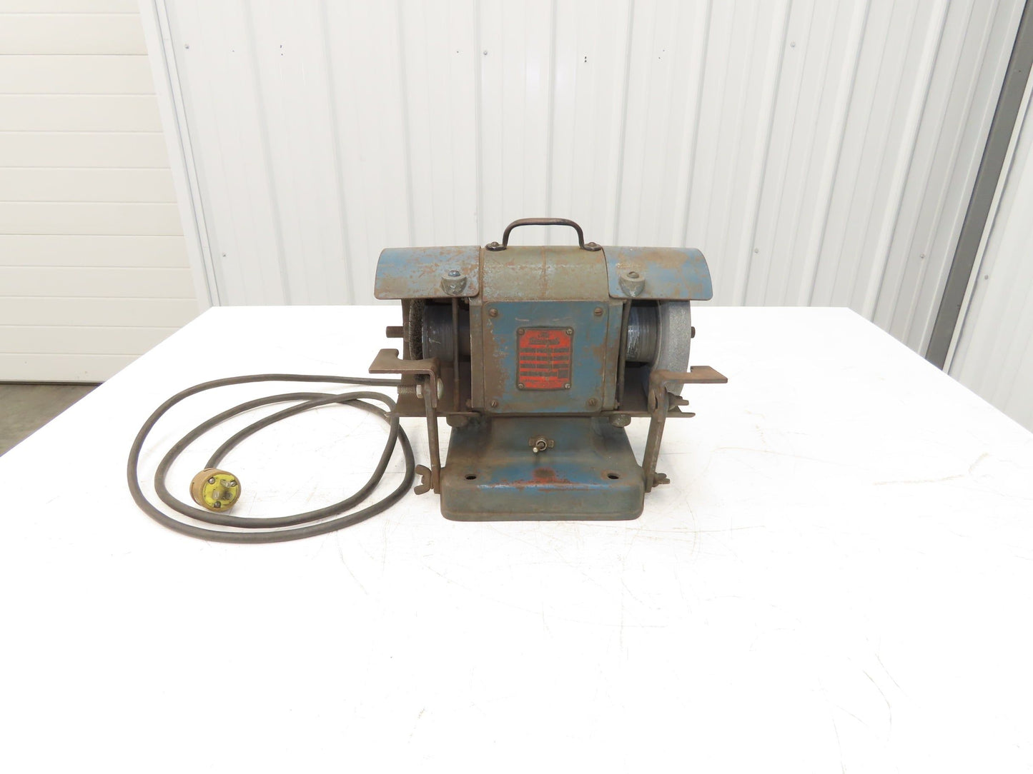 The Cincinnati BEA 102 Vintage 6" Pedestal Grinder 1/4Hp 3450rpm 115V Double-End