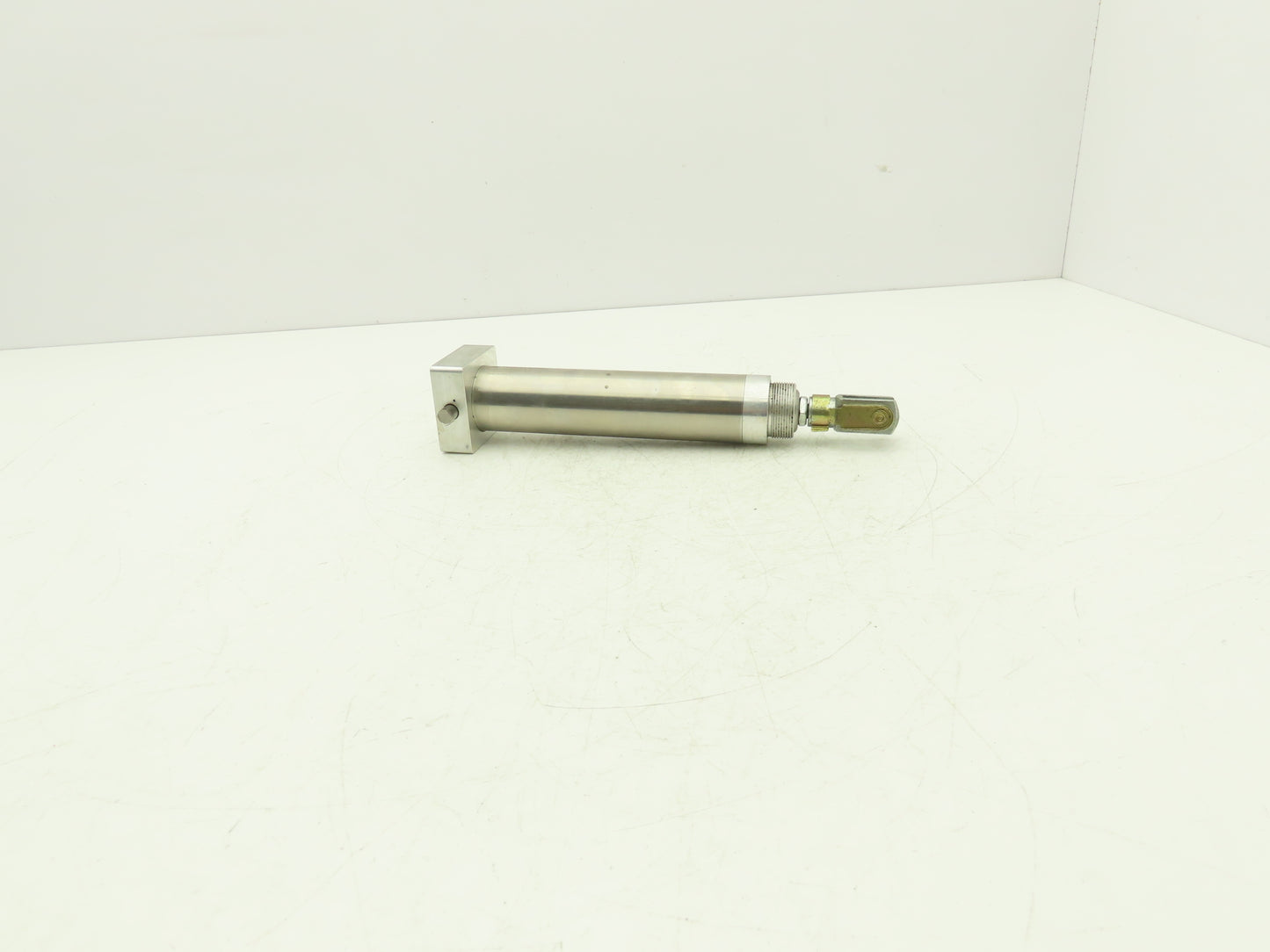Tolomatic ERD15 BNM05 Linear Actuator Ball Screw 1/4" In 4.25" Stroke Base Mount