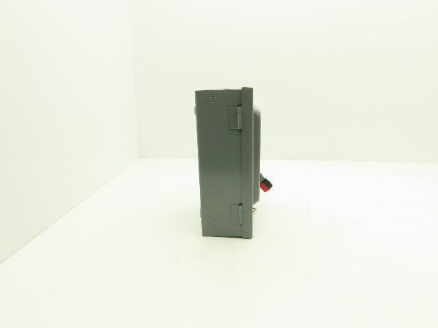 Square D H 321 Fused Safety Disconnect Switch 30A 240VAC 7.5HP 3Ph New