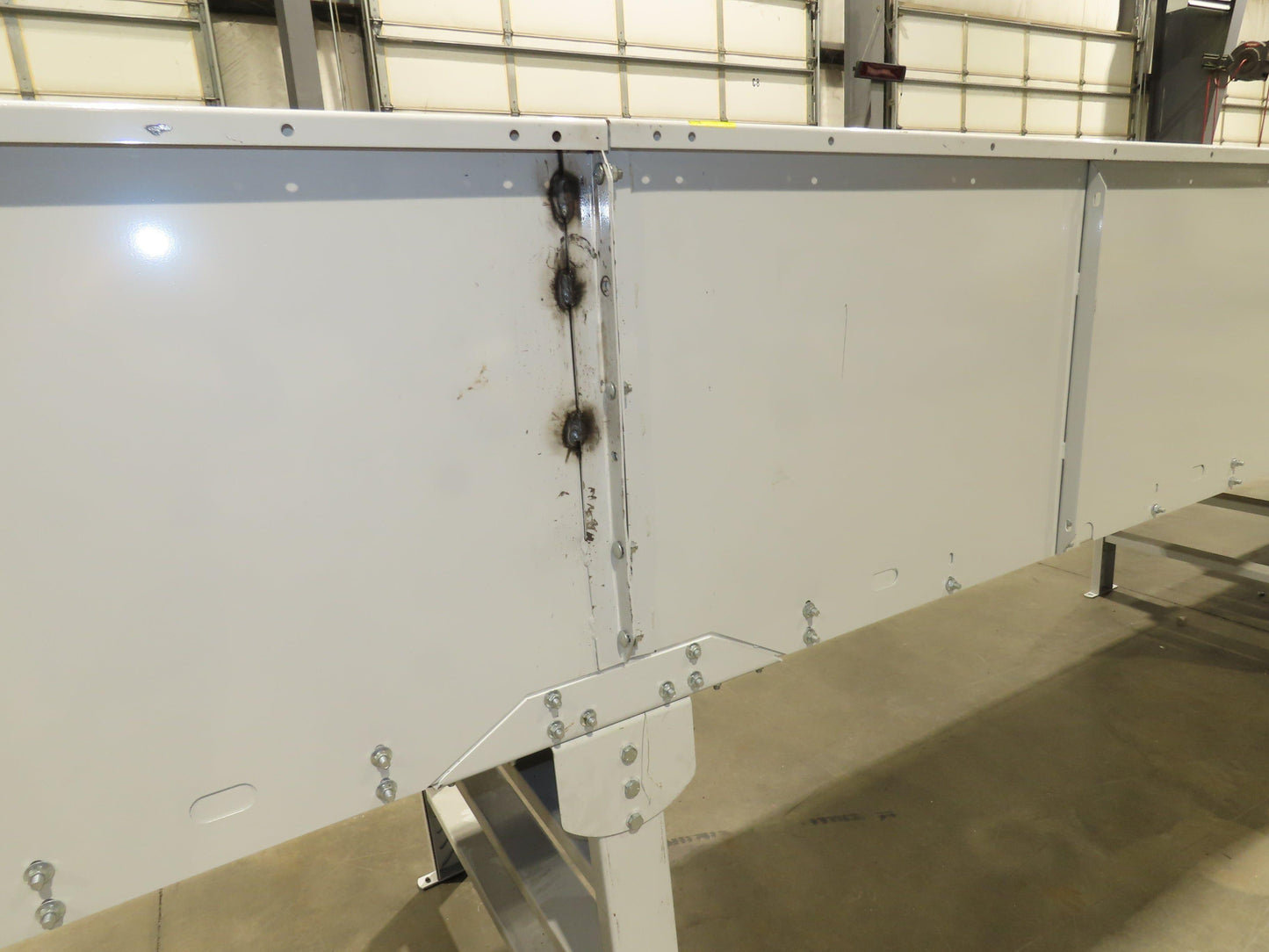 Hytrol BPC 49"x 50' 6" Slider Bed Conveyor 47"Belt 7.5Hp 3PH Center Drive 124fpm