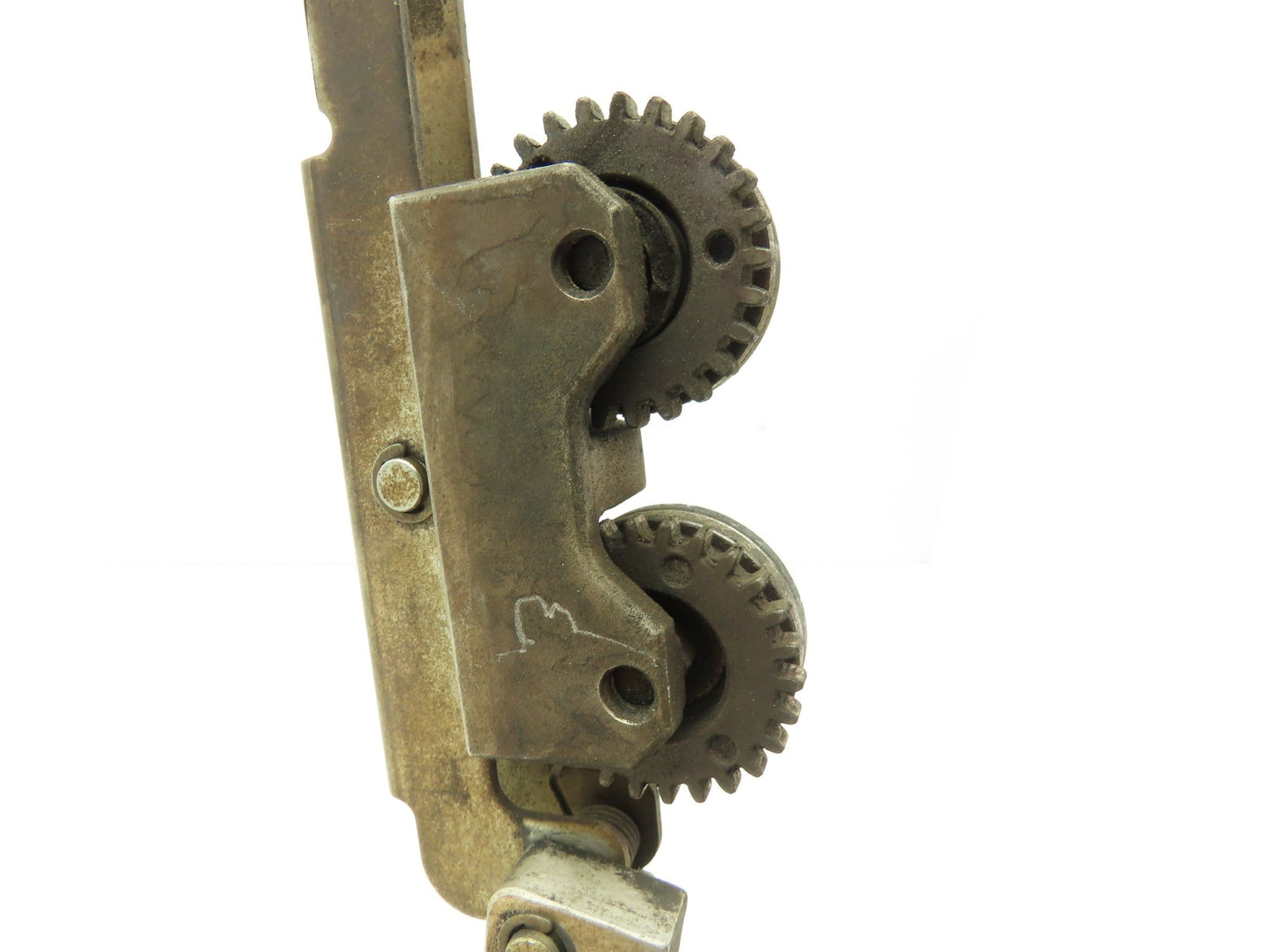 Yaskawa Hitachi PMED-12-HQ72 Wire Feed Motor Assembly 130rpm 18.3V