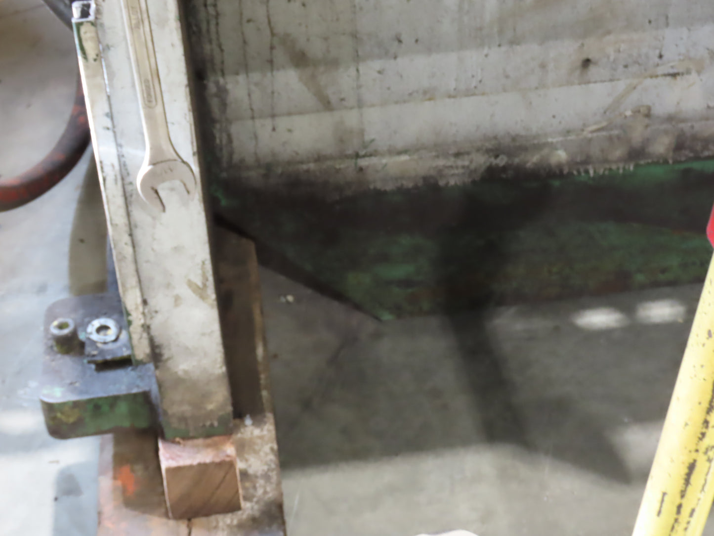 Cincinnati 4SE12 Hydraulic Metal Shear 12' x 1/2" Squaring Back Gauge Unloader