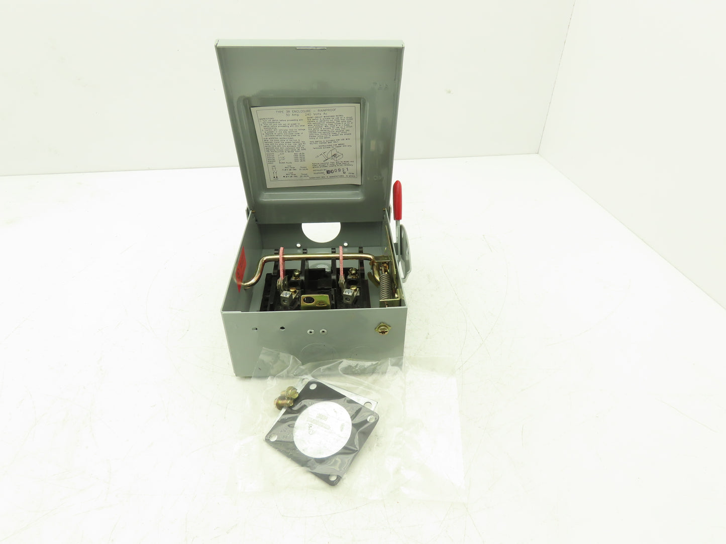 Thomas & Betts RGD221NF-TB Safety Disconnect Switch 30A 240VAC 10HP Non Fused