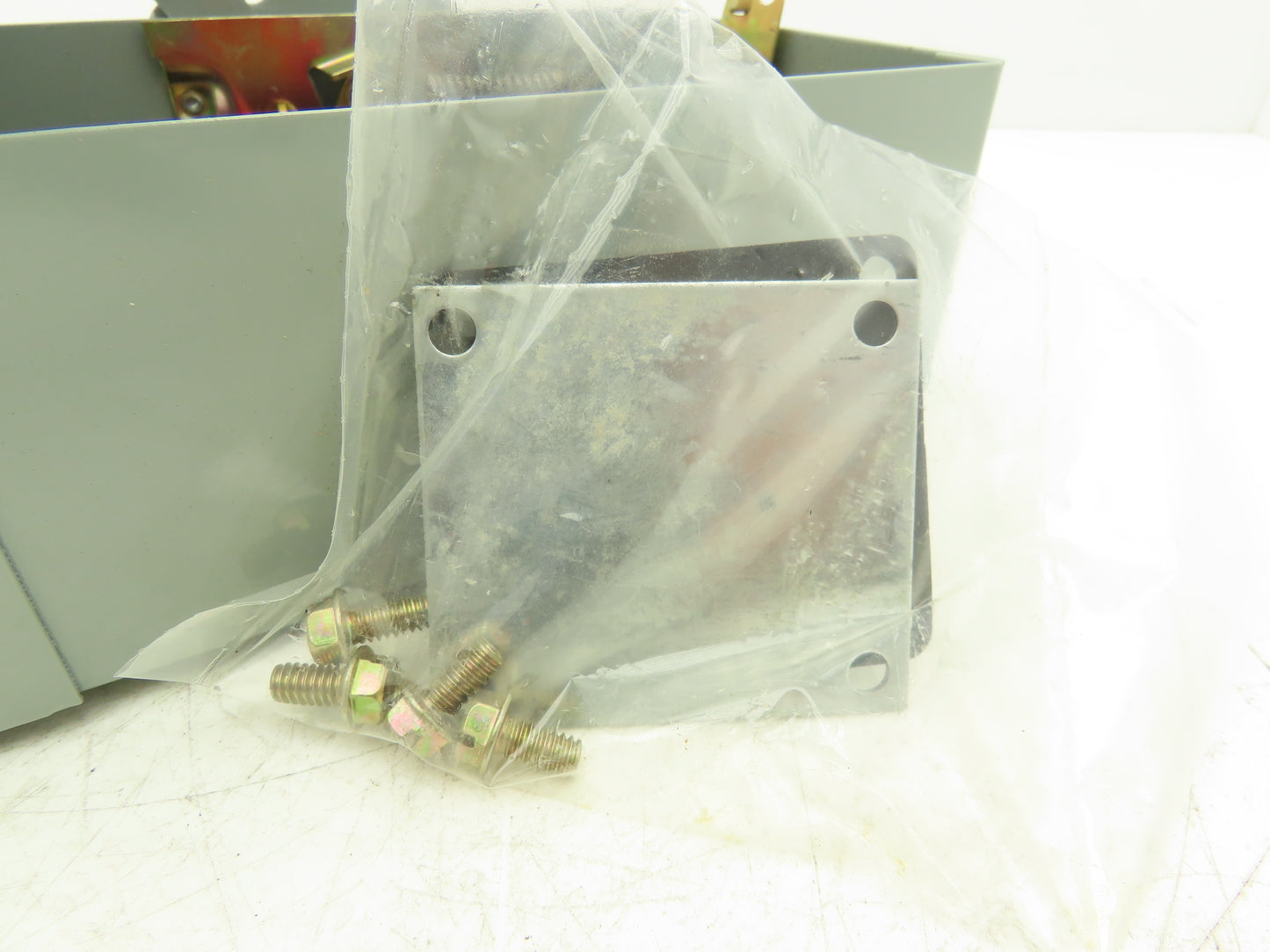 Thomas & Betts RGD221NF-TB Safety Disconnect Switch 30A 240VAC 10HP Non Fused