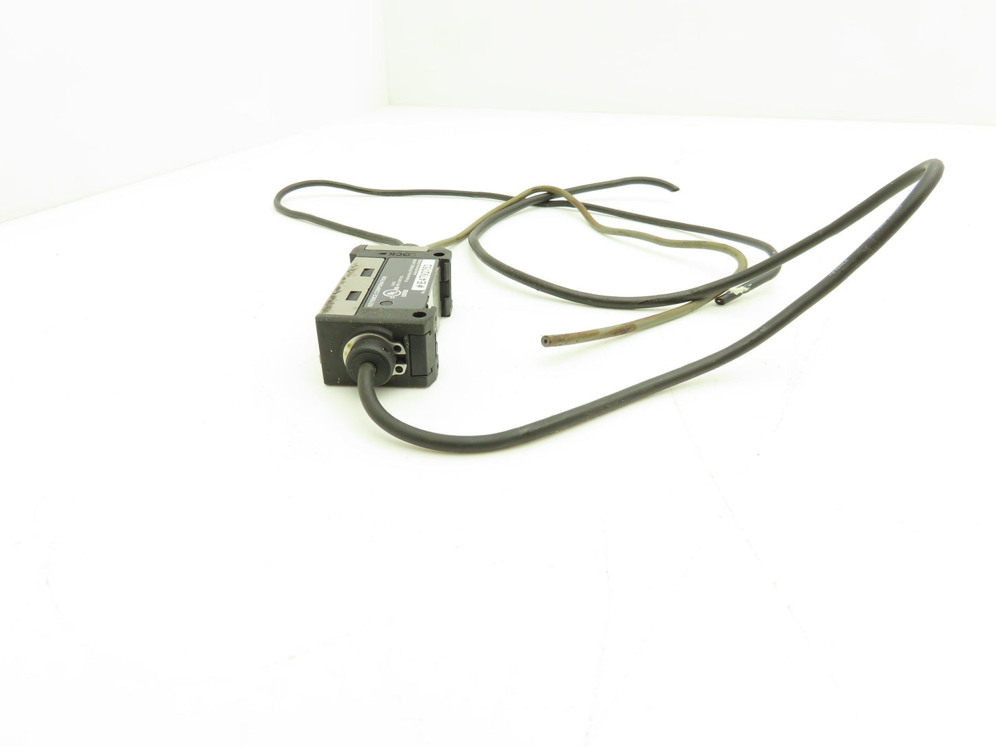 Keyence PX-10P Photoelectric Sensor Amplifier Unit PNP  Lot of 2