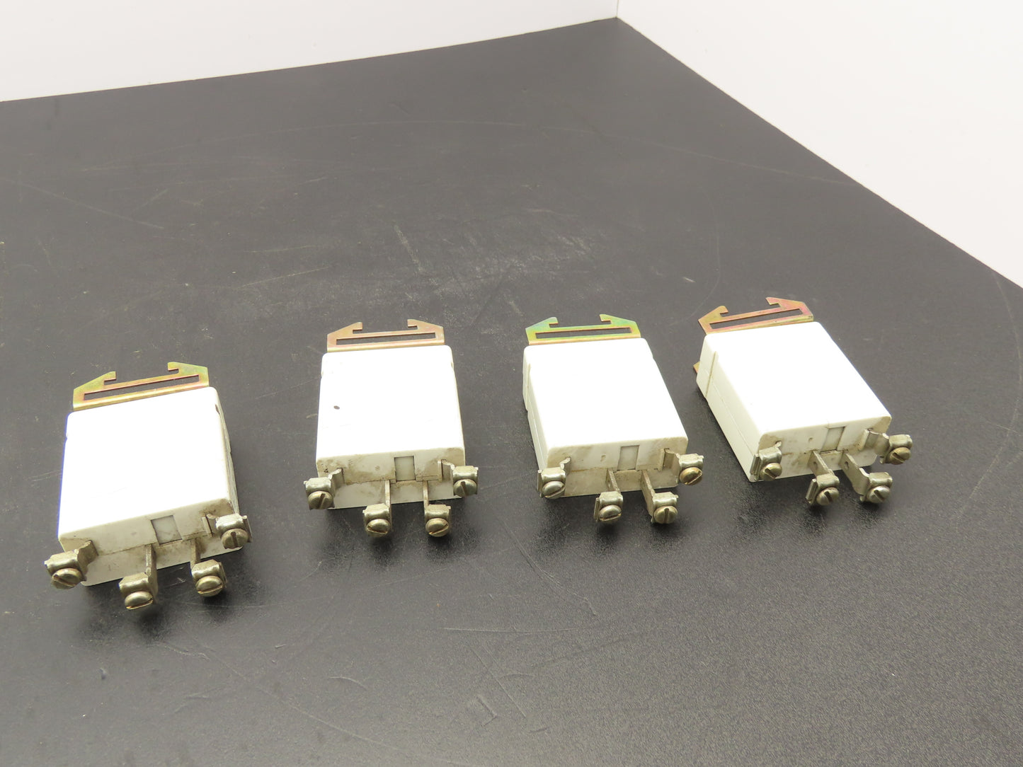 General Electric CR120GC50A03FF Contact 24VDC 15VA Lot of 4