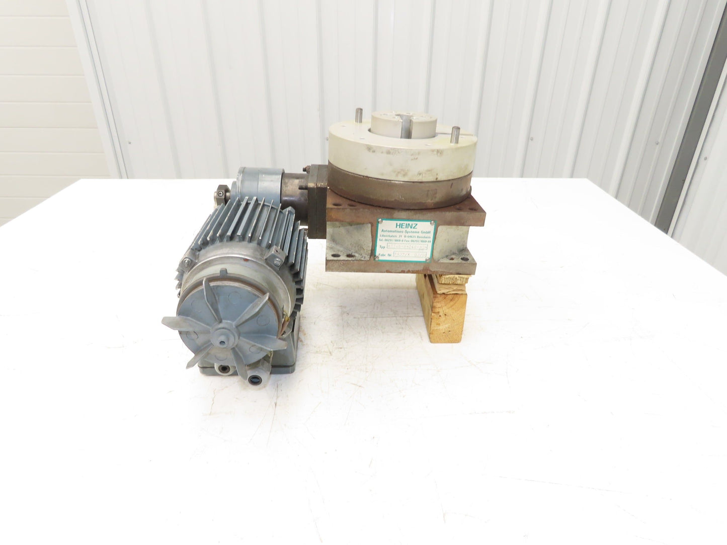 Heinz HTT45-8-240-MS-RH Rotary Index Table 230/460V 3PH Brakemotor