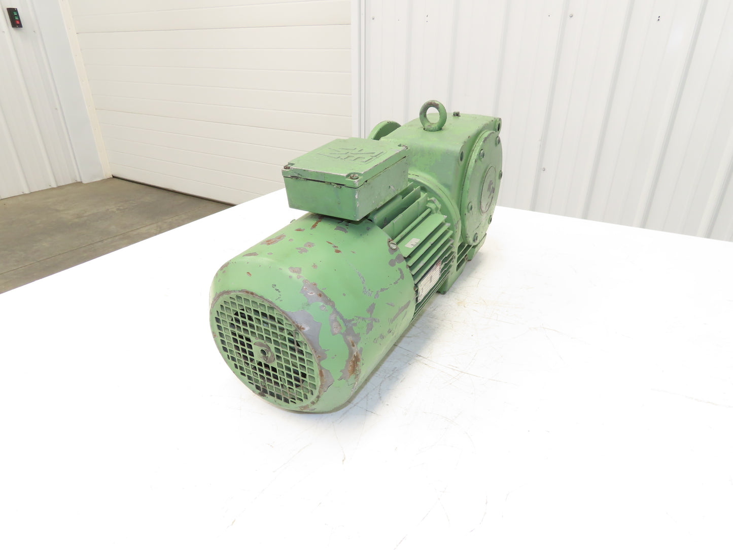 Sew Eurodrive SF60DT90L-4B/Z Brake Gearmotor 1.5kw 56.6 Ratio 30rpm 277/480V 3PH