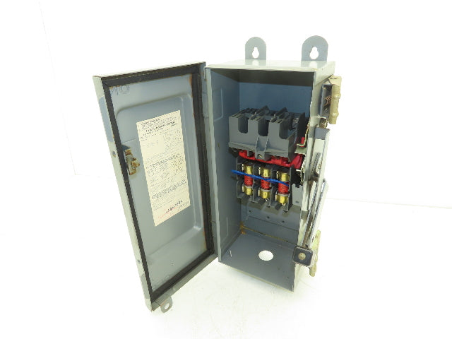 Square D H361AWK Safety Disconnect Switch Fusible 30A 600V 30HP  3 Pole Ser D4